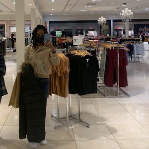 Meet your Posher, Sidney